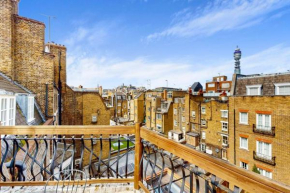 Heart of London flat with balcony